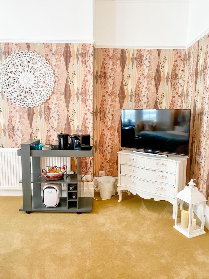 The Promenade Rooms Rhyl Bagian luar foto