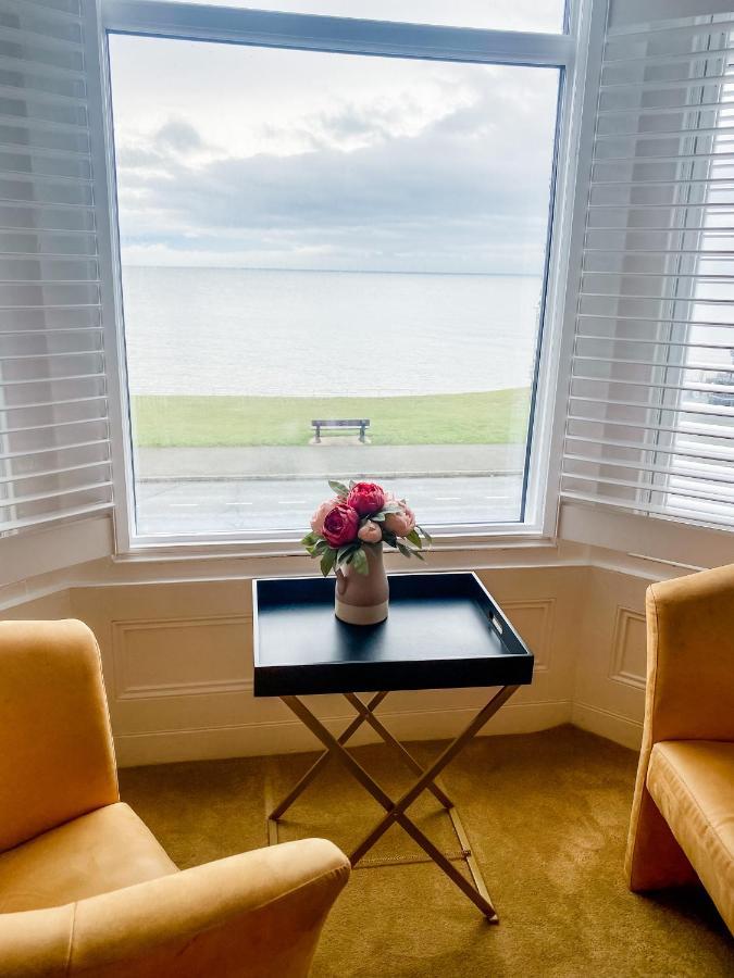 The Promenade Rooms Rhyl Bagian luar foto